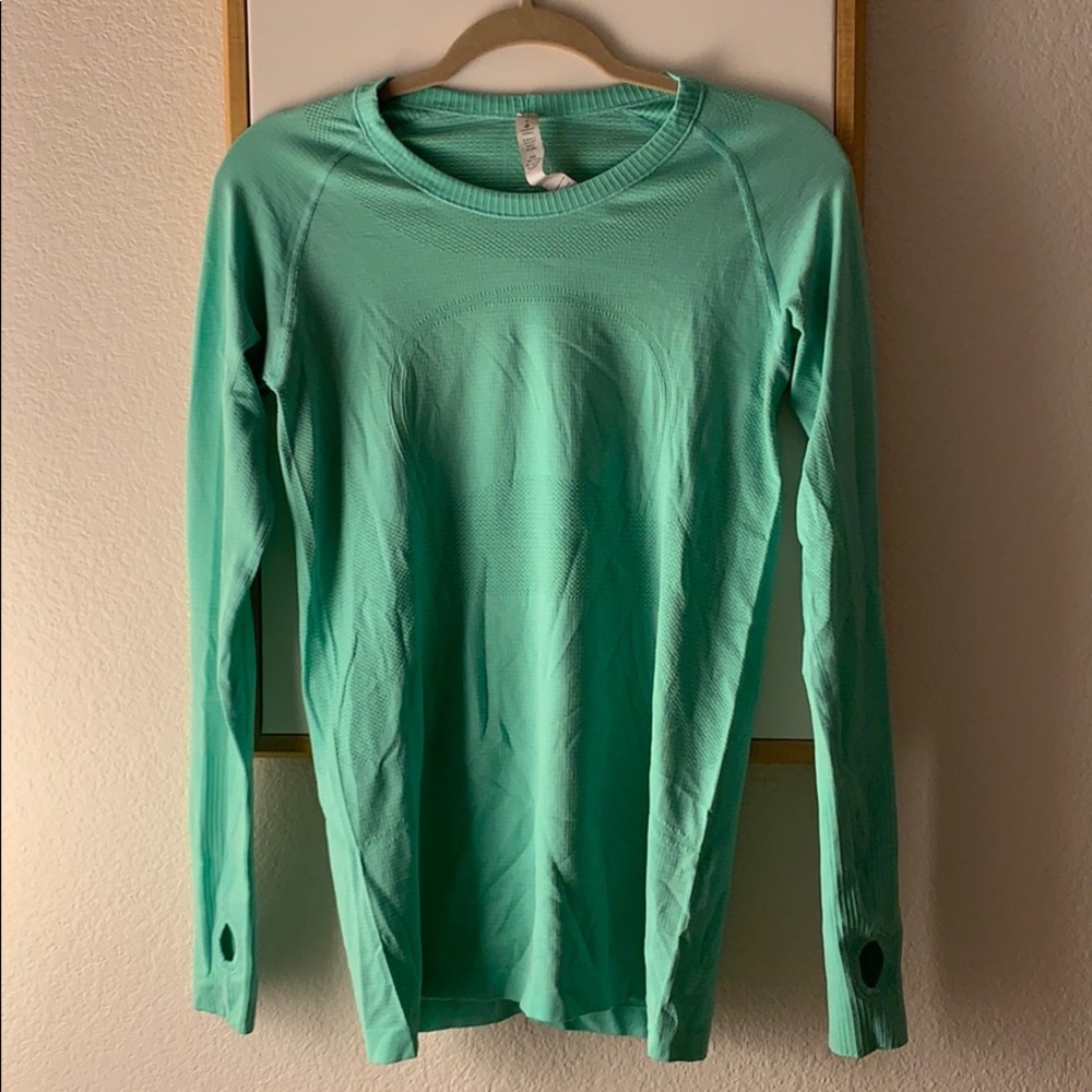 Lululemon long sleeve top!